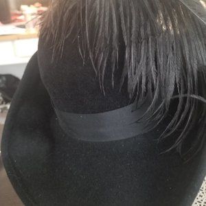 Bellini Org Vintage Ostrich feather Hat